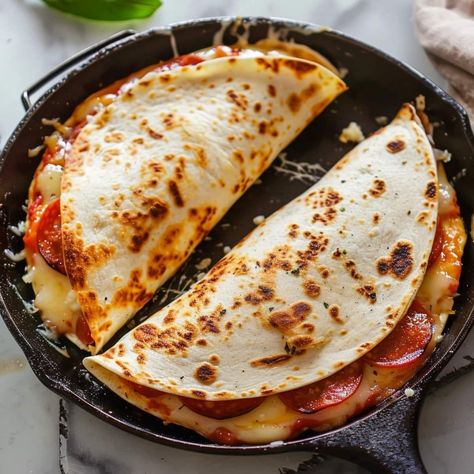 Air Fryer Pizza Quesadilla, Pepperoni Quesadilla, Quesadilla Pizza, Dessert Quesadilla, Mexican Quesadilla, Stovetop Recipes, Pizza Quesadillas, Food Polls, Pizza Quesadilla