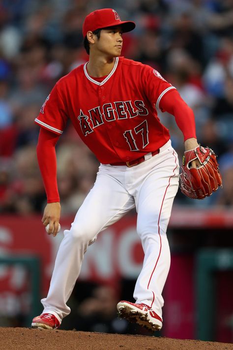 Angels hold on to win after Shohei Ohtani leaves with a blister  - ANAHEIM, CA – JUNE 06: Shohei Ohtani #17 of the Los Angeles Angels of Anaheim pitches during the second inning of a game against the Kansas City Royals at Angel Stadium on June 6, 2018 in Anaheim, California. (Photo by Sean M. Haffey/Getty Images) Odell Beckham Jr Wallpapers, Los Angeles Angels Baseball, Angel Stadium, Japanese Baseball, Ohtani Shohei, Angels Baseball, Action Pose Reference, Baseball Boys, Anaheim California