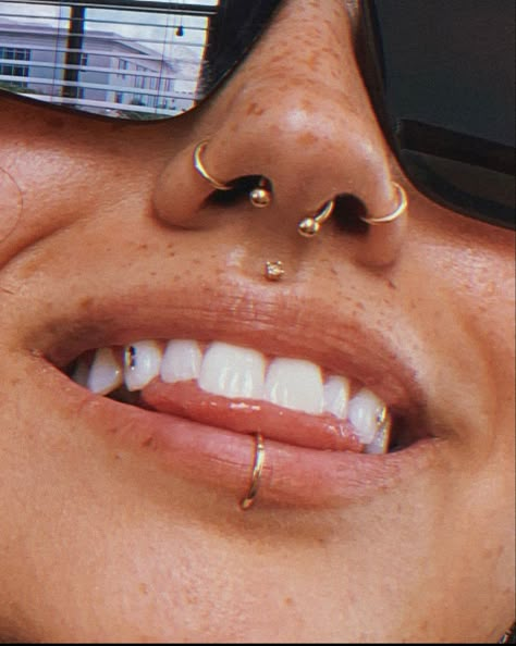 Face Piercings, Cute Ear Piercings, Cool Piercings, Nose Piercings, Piercing Inspo, Facial Piercings, Cute Piercings, Physical Beauty, Piercings Jewelry