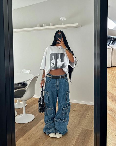 Streetwear Women Outfits, Look Hip Hop, Pakaian Hipster, Street Style Outfits Casual, Street Wear Outfits, Looks Pinterest, Looks Street Style, Streetwear Fashion Women, Casual Chic Outfit