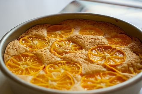 Juicy Satsuma Orange cake Satsuma Cake Recipe, Mandarin Cake Recipe, Satsuma Recipes, Unusual Cake, Mandarin Cake, Mandarin Orange Cake, Satsuma Orange, Citrus Cake, Clean Desserts