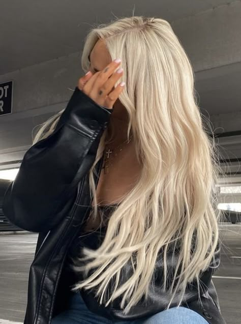 Elsa Blonde Hair, White Blonde Hair With Root Smudge, Long Blonde Extension Hairstyles, Creamy White Blonde Hair, Died Blonde Hair, Full Bleach Blonde Hair, Lighter Blonde Hair, Long Blonde Hair Aesthetic, Long Blonde Extensions