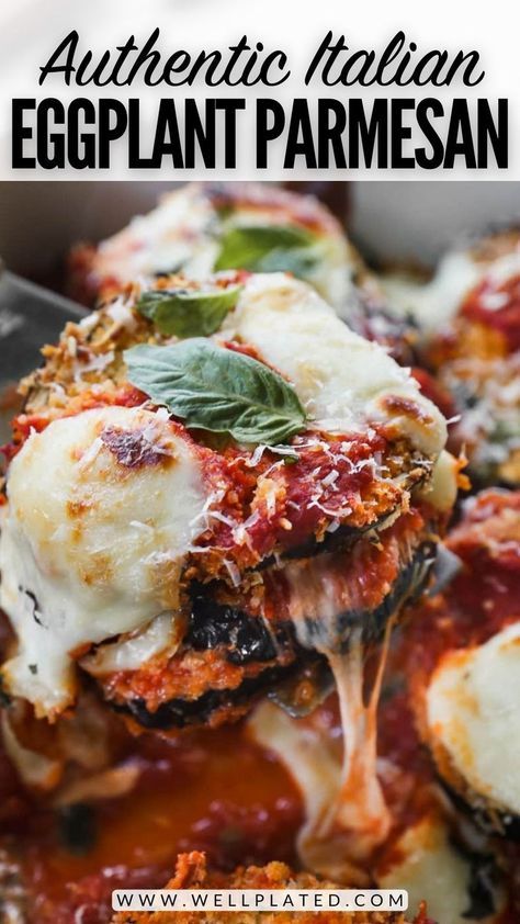 Everyone loves this baked eggplant Parmesan recipe! Crispy eggplant layered with melty mozzarella cheese, marinara, and fresh basil. Delish! Baked Eggplant Parmesan, Eggplant Parmesan Recipe, Crispy Eggplant, Homemade Meat Sauce, Italian American Food, Eggplant Parmesan Baked, Eggplant Recipes Parmesan, Authentic Italian Food, Authentic Italian Recipes