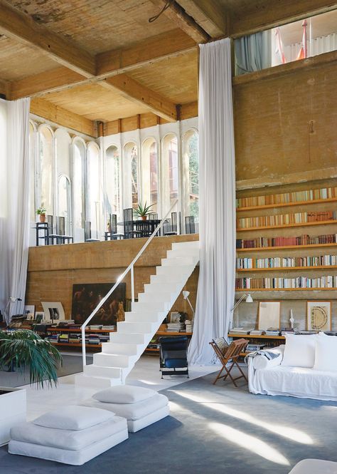 Two young designers find space to create in a family-owned postmodernist monument in Spain. Ricardo Bofill, Interior Design Per La Casa, Interior Vintage, Loft Living, Design Del Prodotto, 인테리어 디자인, Interior Architecture Design, House Inspo, House Inspiration