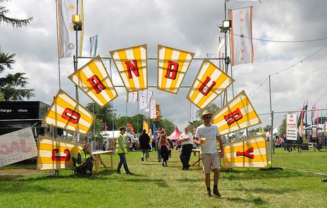 College Festival Decoration, Event Entrance Design, Vw Buzz, Event Entrance, Entrance Gates Design, Beer Festival, Boutique Interior, Visual Display, Festival Design