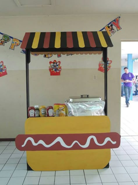 Hot Dog Trunk Or Treat, Hotdogs Party Ideas, Hot Dog Stand Trunk Or Treat, Diy Hot Dog Cart, Hot Dog Decorations, Diy Hot Dog Stand, Hot Dog Party Decorations, Hot Dog Stand Ideas, Hot Dog Party Ideas