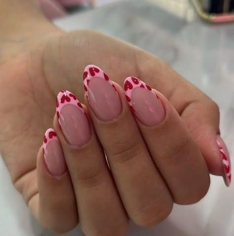 Valentines Nails Red And Pink, French Heart Nails, Valentines Short Nails, Short Acrylic Nails Valentines, Heart Nails Short, Red Heart Nails, Valentine Nail Ideas, Teen Nails, Vday Nails