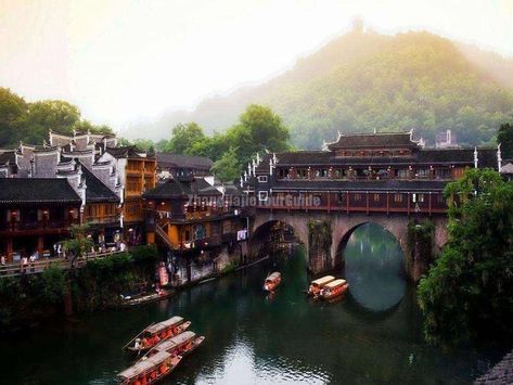 Fenghuang Ancient City - Phoenix Ancient Town, Hunan, China Mountains And River, Tianmen Mountain, Dragon Cave, Hunan China, Glass Bridge, China City, Zhangjiajie, Changsha, Ancient City