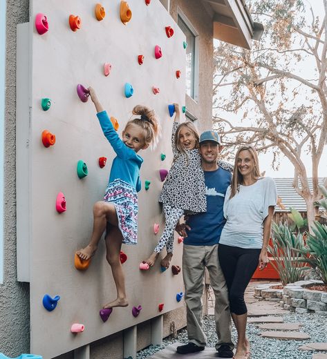 Diy Kids Climbing Wall Outdoor, Climbing Net Diy, Build Rock Climbing Wall, Diy Climbing Wall Outdoor, Outdoor Climbing Wall For Kids, Kids Climbing Wall Outdoor, Backyard Rock Climbing Wall, Rock Climbing Wall In House, Rock Climbing Wall Outdoor