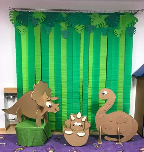 Dinosaur Stage Design, Dinosaur Props Diy, Dino Classroom Decor, Dinosaur Display Classroom, Dinosaur Party Decorations Diy, Diy Dino Party Decorations, Dinosaur Decorations For Classroom, Dinosaur Vbs Decorations, Dinosaur Classroom Door