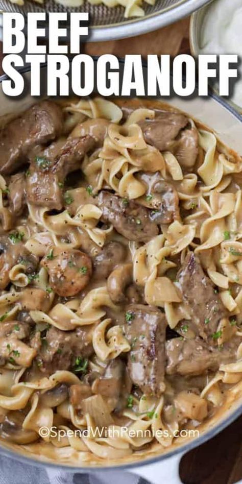 Beef And Mushrooms, Homemade Beef Stroganoff, Bread For Dipping, Easy Beef Stroganoff, Best Beef Stroganoff, Resepi Biskut, Beef Stroganoff Easy, Stroganoff Recipe, Easy Comfort Food