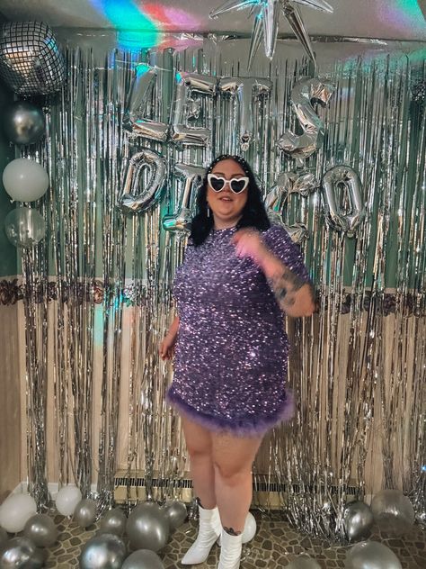 Disco Party Outfit Plus Size, 70s Disco Party Outfit Plus Size, Plus Size Disco Outfit, 70 Disco Party Outfit, Disco Party Outfit Women, Plus Size Disco, Glitter Party Outfit, 70s Disco Party Outfit, Night Outfits Plus Size