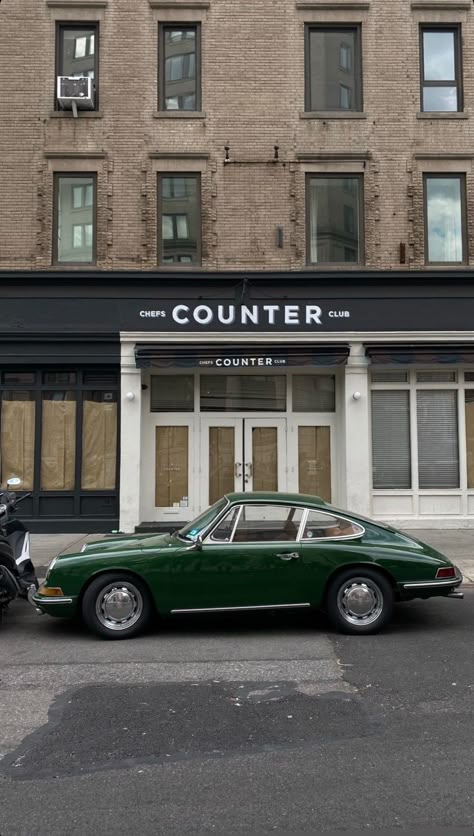 Driving Porsche, Atlas Shrugged, Porsche 912, British Racing Green, Vintage Porsche, Classy Cars, Porsche Cars, Pretty Cars, Cars 3