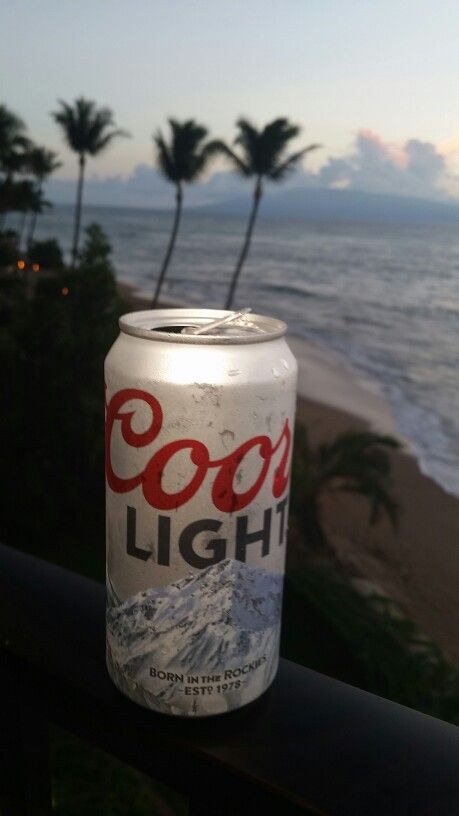 My Coors Light tonight :) Coors Light Aesthetic, Beer Wallpaper, Cowboy Aesthetic, Beer Theme, Beer Cans, Sunrise And Sunset, Coors Light, Coors Light Beer Can, By The Beach