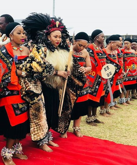 Swazi Royals In Traditional Emahiya Attire Eswatini Traditional Attire, Siswati Traditional Attire Women, Swazi Traditional Attire Women, Swati Wedding Dresses, Swati Traditional Attire Women, Swati Traditional Attire, Swazi Traditional Attire, Afro Futurism Art, Afro Wedding