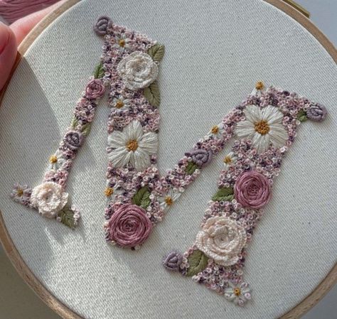 Embroidery Alphabet Letters Design, Floral Letter Embroidery, Basic Hand Embroidery Stitches, Clothes Embroidery Diy, Simple Hand Embroidery Patterns, Crochet Bedspread Pattern, Diy Embroidery Designs, Embroidery Alphabet, Hand Embroidery Patterns Flowers