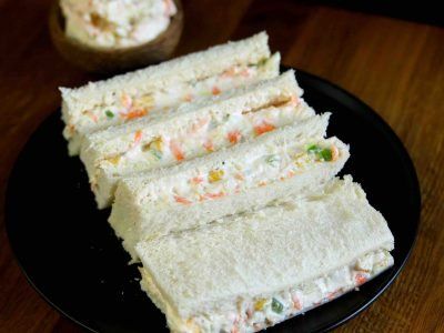 dahi sandwich recipe | hung curd sandwich | cold sandwiches recipes Appetizer Recipes Cold, Cold Sandwich Recipes, Mayonnaise Sandwich, Cream Cheese Sandwiches, Sandwiches Recipes, Cheese Sandwich Recipes, Cold Sandwiches, Quick Dishes, Quick Healthy Breakfast