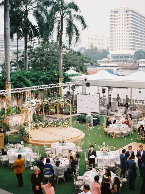 Thailand Wedding Venues, Urban Chic Wedding, Bangkok Wedding, The Wedding Bliss, Ceremony Table, Wedding In Thailand, Thailand Wedding, Thai Wedding, Elegant Wedding Reception