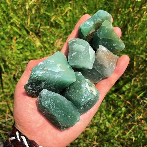 Large Rough Green Aventurine Stone Raw Aventurine Crystal Stone Natural Green Crystal Stone Mineral Specimen Gemstone Healing Crystals and Stones Green Aventurine Stone, Green Aventurine Crystal, Gold Tiger Eye, Reiki Stones, Aventurine Crystal, Tiger Eye Crystal, Aventurine Stone, Rough Crystal, Tigers Eye Gemstone