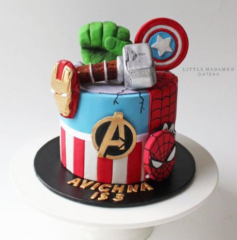 Avengers Themed Cakes, Birthday Cake Spiderman, Avengers Birthday Cake, Marvel Birthday Cake, Cake Spiderman, Ironman Cake, 4de Verjaardag, Avengers Cake, Marvel Birthday Party