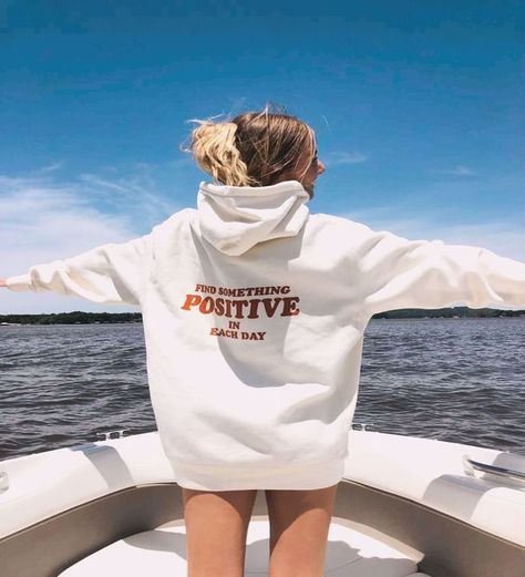 Vsco Hoodie, Positive Hoodie, Something Positive, Hoodie Aesthetic, Straight Clothes, Pullover Women, Aesthetic Hoodie, Women Outfit, Sweater Pullover