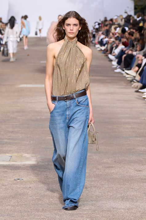 Stella McCartney Spring 2025 Ready-to-Wear Collection Color Palette Spring, Madewell Fall, Lara Worthington, Doctoral Degree, Palette Spring, Stella Mccartney Style, Gold Sequin Top, 2025 Fashion Trends, Stella Mc