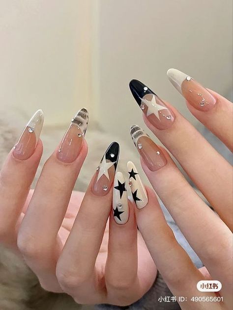 Elegant Tips, Black White Nails, Band Nails, Korean Nail Art, Top Nails, Romantic Nails, Cute Simple Nails, Korean Nails, Simple Acrylic Nails