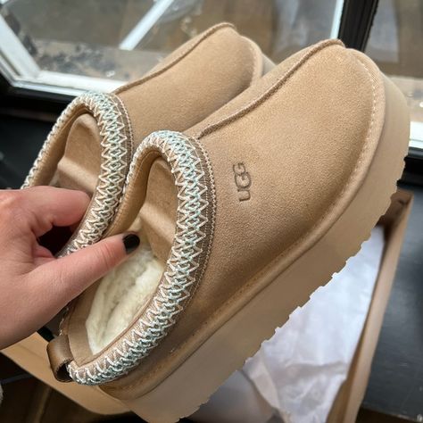 UGG Tazz shearling lined platform shoes - Sand Ugg Tazz, Shoes Outfit Fashion, Shoes Outfit, Ugg Shoes, Platform Shoes, Original Box, Mermaid, Fashion Outfits