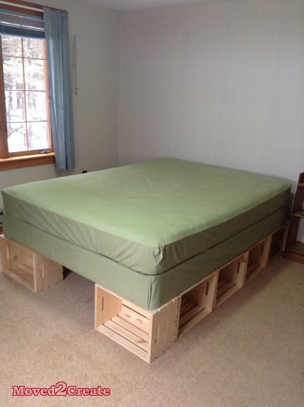 Milk Crate Bed, Wooden Crates Bed, Bedroom Wood Furniture, Crate Bed Frame, Platform Bed Diy, King Size Bed Frame Diy, Platform Bed Ideas, Diy Wood Crate, Diy Bed Frame Easy