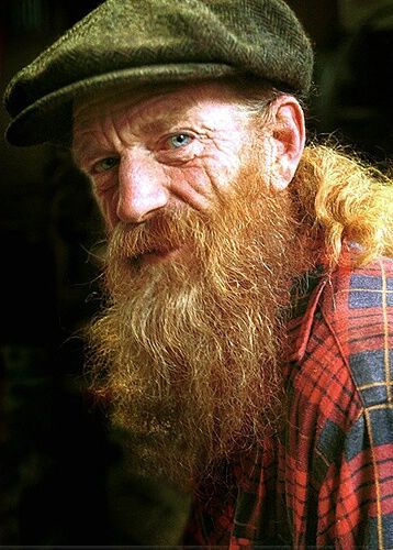 there is beauty all around us Long Beard, Red Beard, Old Faces, Face Reference, Moustaches, Foto Art, Human Face, People Of The World, Many Faces