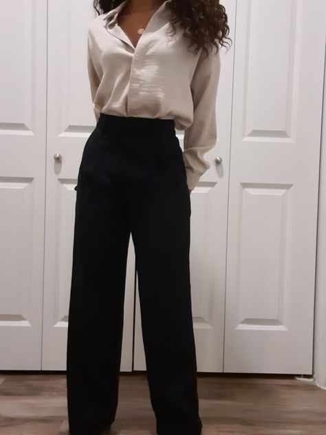 Black Neutral Work Outfit, Black Official Pants Outfit, Black Formal Pants Women Outfit, Semi Formal Shirts For Women, Wide Leg Pants Button Up Shirt, Formal Dress Pants For Women, Neutral Corporate Outfit, Semi Formal Black Pants Outfit For Women, Woman Slacks Outfit