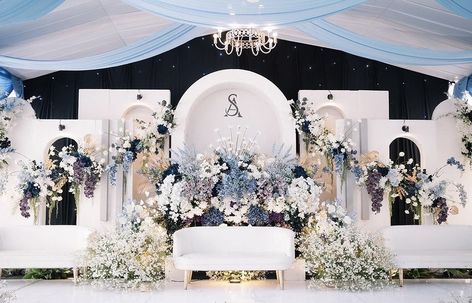 Pelaminan Modern Wedding, Dekor Nikah Simple, Moodboard Wedding Decoration, Dekor Pelaminan Modern, Dekorasi Wedding Simple, Decoration Wedding Indoor, Pelaminan Simple, Pelaminan Aesthetic, Decorasi Wedding