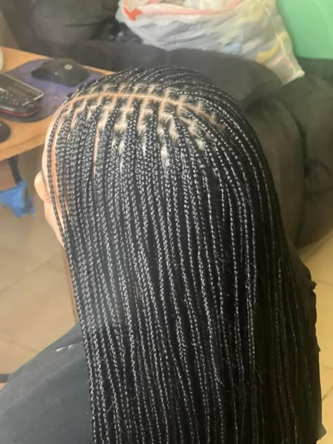 Micro Knotless, Knotless Plaits, Small Box Braids Hairstyles, Healthy Black Hair, Small Knotless Braids, Small Knotless, Small Box Braids, 4a Natural Hair, Girl Prom