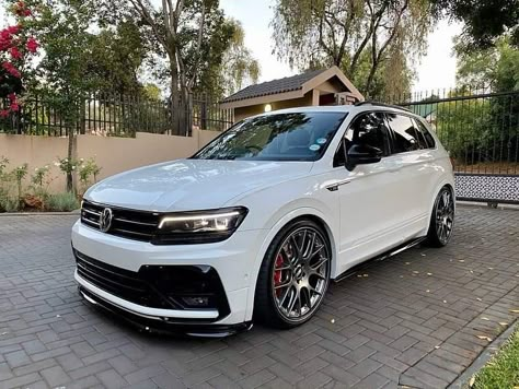 Vw Tiguan R Line, Volkswagen Tiguan 2022, Vw Toureg, Sleeper Cars, Bmw Truck, Volkswagen Mk7, Tiguan Vw, Vw Wagon, Audi Wagon