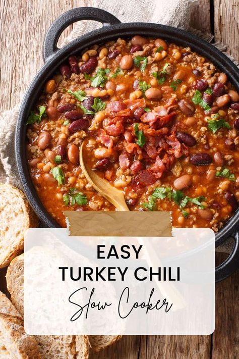 When you're craving chili, this Slow Cooker Turkey Chili is healthy, hearty, and delicious. Packed with flavor, and perfect for brisk days, Fridays, or game days. Crockpot Turkey Chilli, Slow Cooker Turkey Chilli, Chilli Recipe Slow Cooker, Sweet Chili Recipe, Turkey Chili Recipe Crockpot, Healthy Chili Recipe Turkey, Easy Turkey Chili, Turkey Chili Crockpot, Ground Turkey Chili