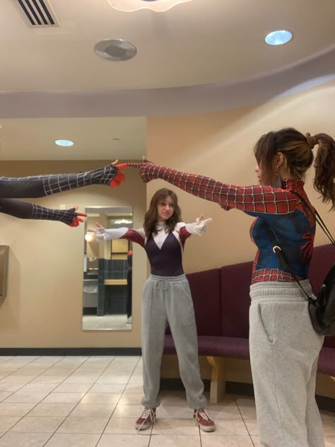 Same Outfits For Friends, Halloween Costume Ideas Spiderman, Group Dress Up Costumes, Disney Movie Group Costumes, Spiderman Costume With Sweatpants, Best Friends Matching Costumes, Trio Halloween Costumes Spiderman, Spider Man Costume Aesthetic, Onsie Group Costumes