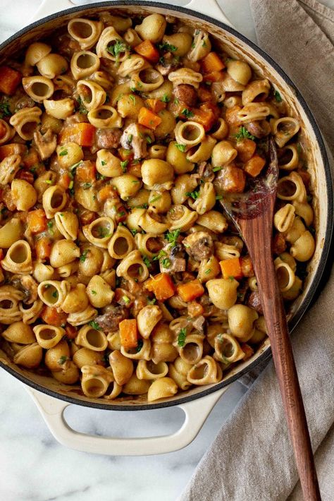 Fairy Recipes, Warm Recipes, Butternut Squash Cooking, Squash Pasta Recipe, Slimmers World Recipes, Vegan Mushroom Gravy, Tasty Vegan Recipes, Diy Dinner, Butternut Squash Pasta