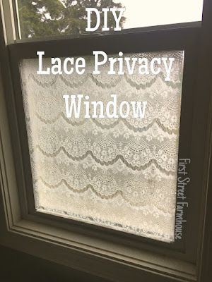 Curtains That Let Light Through, Window Lace Cornstarch, Lace On Windows With Cornstarch, Lace Window Screen Diy, Lace Window Curtains, Bedroom Window Privacy Ideas, Lace Curtain Ideas, Bathroom Window Ideas Privacy, Frosted Window Diy