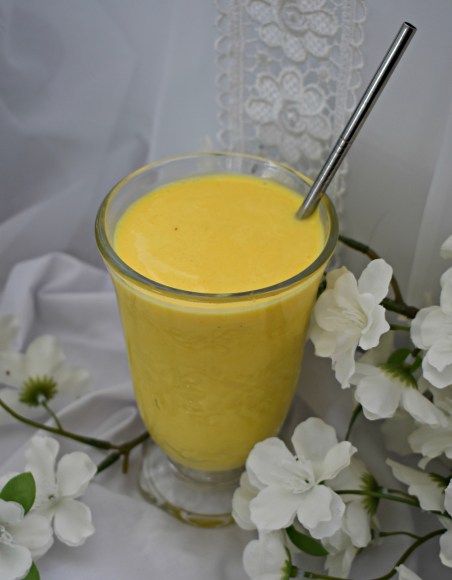 DSC_0536 lemon ginger kefir smoothie Thm Shakes, Kefir Smoothie, Trim Healthy Mama Recipe, Kefir Benefits, Thm Drinks, Turmeric Juice, Kefir Recipes, Kefir Grains, British Desserts