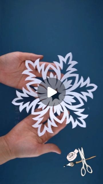 Christmas Decor Ideas Made Out Of Paper, How To Fold Paper Snowflakes Easy, Making A Snowflake, Diy Felt Snowflakes, How To Make Christmas Snowflakes, Parchment Paper Snowflakes, Snowflake From Paper, Homemade Paper Snowflakes, How To Cut Out Snowflakes