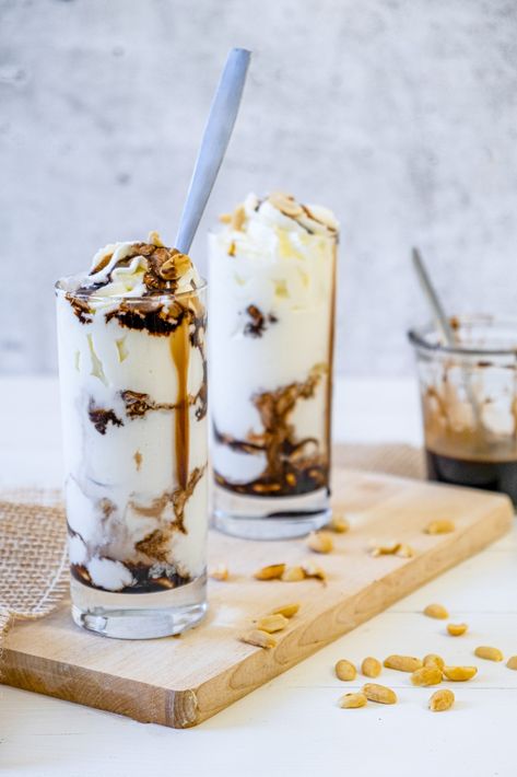 Homemade peanut Buster Parfaits Recipe is the perfect way to show off your amazing culinary skills and impress your friends and family! Homemade Hot Fudge, Parfait Recipes, Peanut Recipes, Vanilla Bean Ice Cream, Fudge Sauce, Roasted Peanuts, Hot Fudge, Culinary Skills, Sweet Chocolate