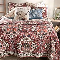 Southwest Bedroom, Contemporary Southwest, Blue Accent Pillow, Quilted Bedding, Western Bedding, King Quilt Sets, King Size Sheets, Kilim Pattern, Bedroom Red