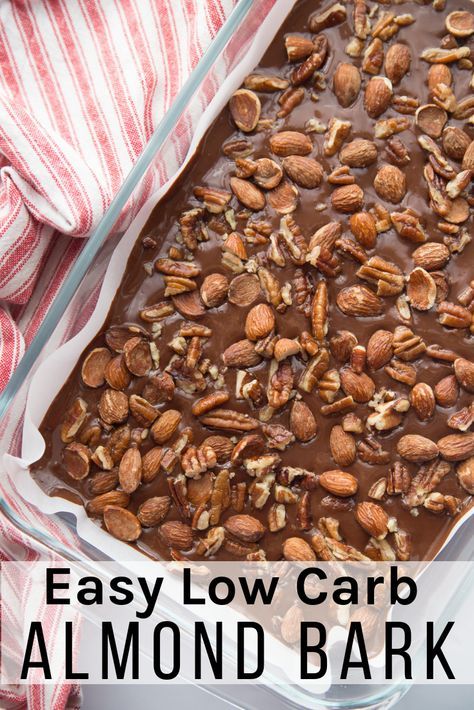 Almond Bark Recipes, Dolce Poche Calorie, Low Carb Candy, Postre Keto, Keto Candy, Keto Treats, Almond Bark, Homemade Candy, Bark Recipe