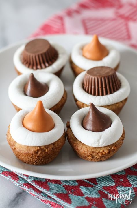 S'mores Cookie Cups, Pie Cups, Smores Cookie, S Mores Cupcakes, Funky Food, Tailgating Food, Graham Cracker Cookies, Savory Appetizers, Butter Cupcakes