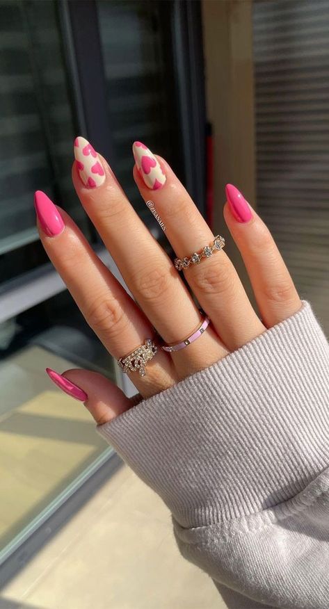 Elegant Valentine's Nail Designs For Future Brides Valentine Nails Pink, Occasion Nails, Unghie Nail Art, Valentine Nail Art, Romantic Nails, February Nails, Pedicure Manicure, Pink Gel, Nail Designs Valentines