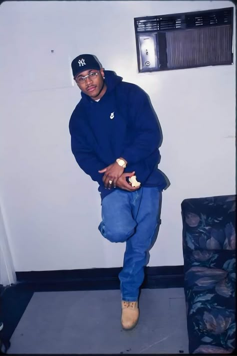 Will Smith 90s Fashion, Men 2000s Fashion, Ll Cool J 90s, 90s Hiphop Fashion, 90s Black Men Fashion, 2000s Hip Hop Fashion, 90s Men Fashion, Mechanic Clothes, 90s Black Men