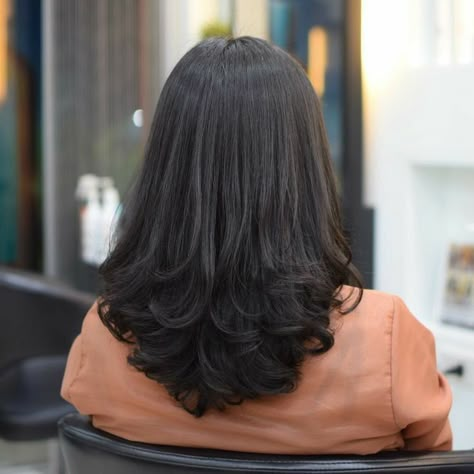 Hair Color Ideas For Brunettes Short, Indian Hair Cuts, Dyed Hair Ombre, Haircuts For Medium Length Hair, Layered Haircuts For Medium Hair, Haircuts Straight Hair, Haircuts For Medium Hair, Haircuts For Long Hair, Medium Hair Cuts