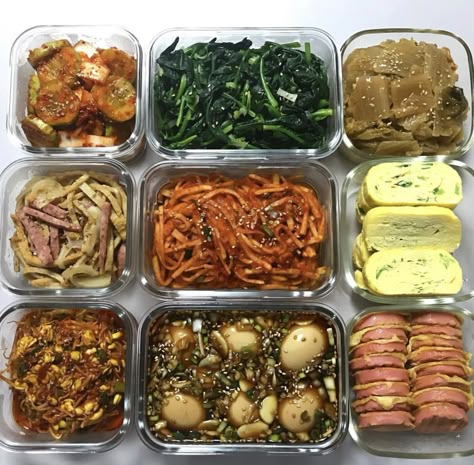 Korean Banchan Aesthetic, Korean Banchan, Korean Food Side Dishes, Healthy Bento Lunches, Healthy Food Menu, Bento Recipes, Delicacy Food, Healthy Lifestyle Food, Healthy Food Motivation