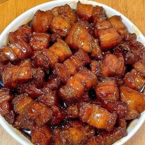 Jamie Oliver Recipes | Pork Adobo Recipe🍛 | Facebook Food Aethstetic, Pork Adobo Recipe, Food Food Recipes, Live Deliciously, Pork Adobo, Adobo Recipe, Chicken Leg Recipes, Braised Pork Belly, Pork Belly Recipes