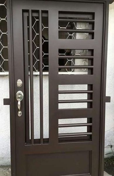 Metal Jali Door Design Porte In Ferro, Window Grill Design Modern, Steel Security Doors, Home Gate Design, Grill Gate Design, Steel Door Design, Metal Doors Design, Iron Door Design, Grill Door Design